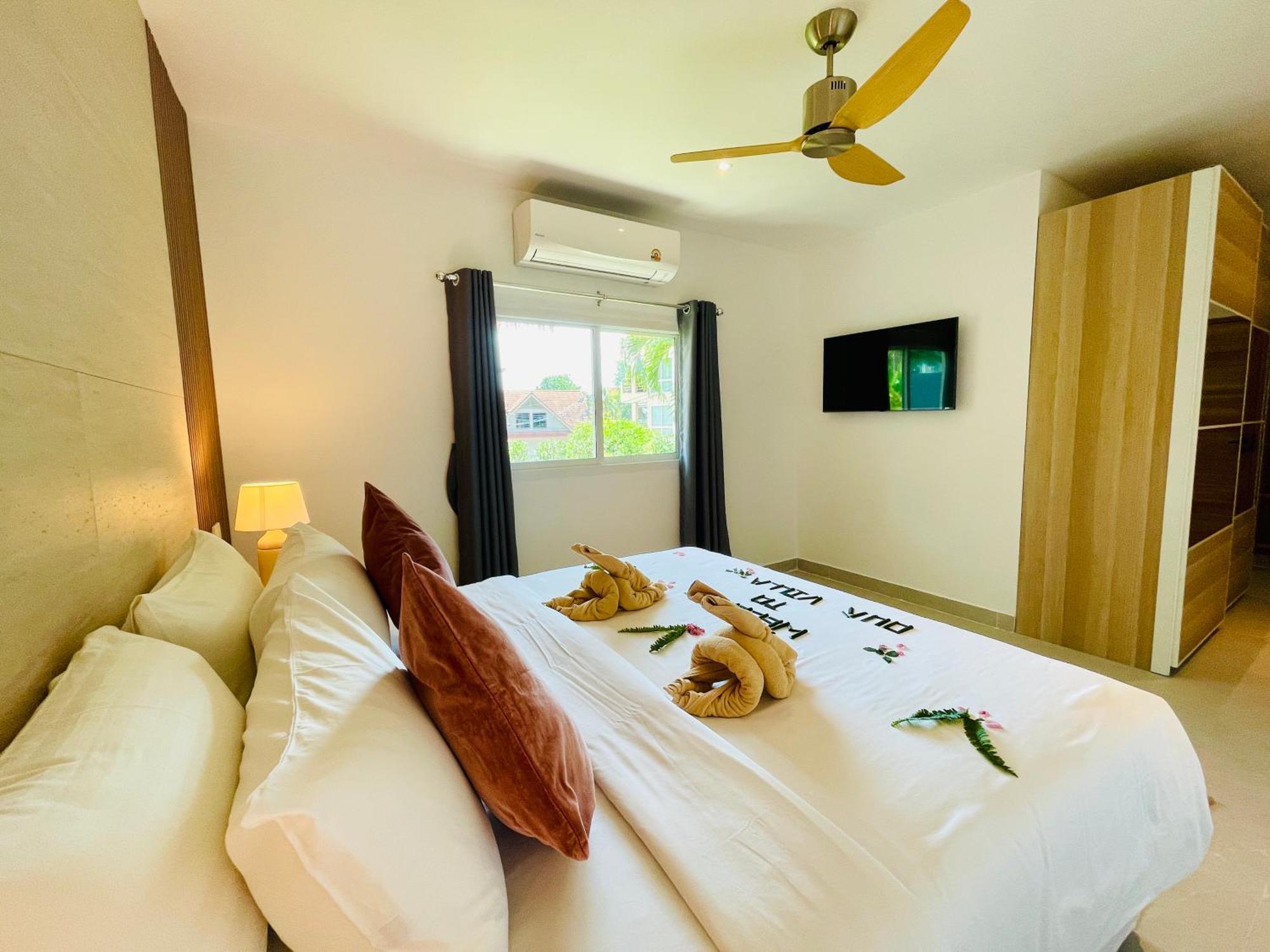Baan Saint-Tropez Seaview Villas Kata Beach 外观 照片