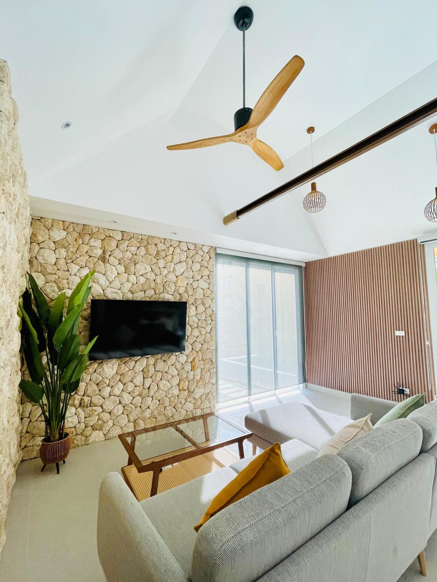 Baan Saint-Tropez Seaview Villas Kata Beach 外观 照片