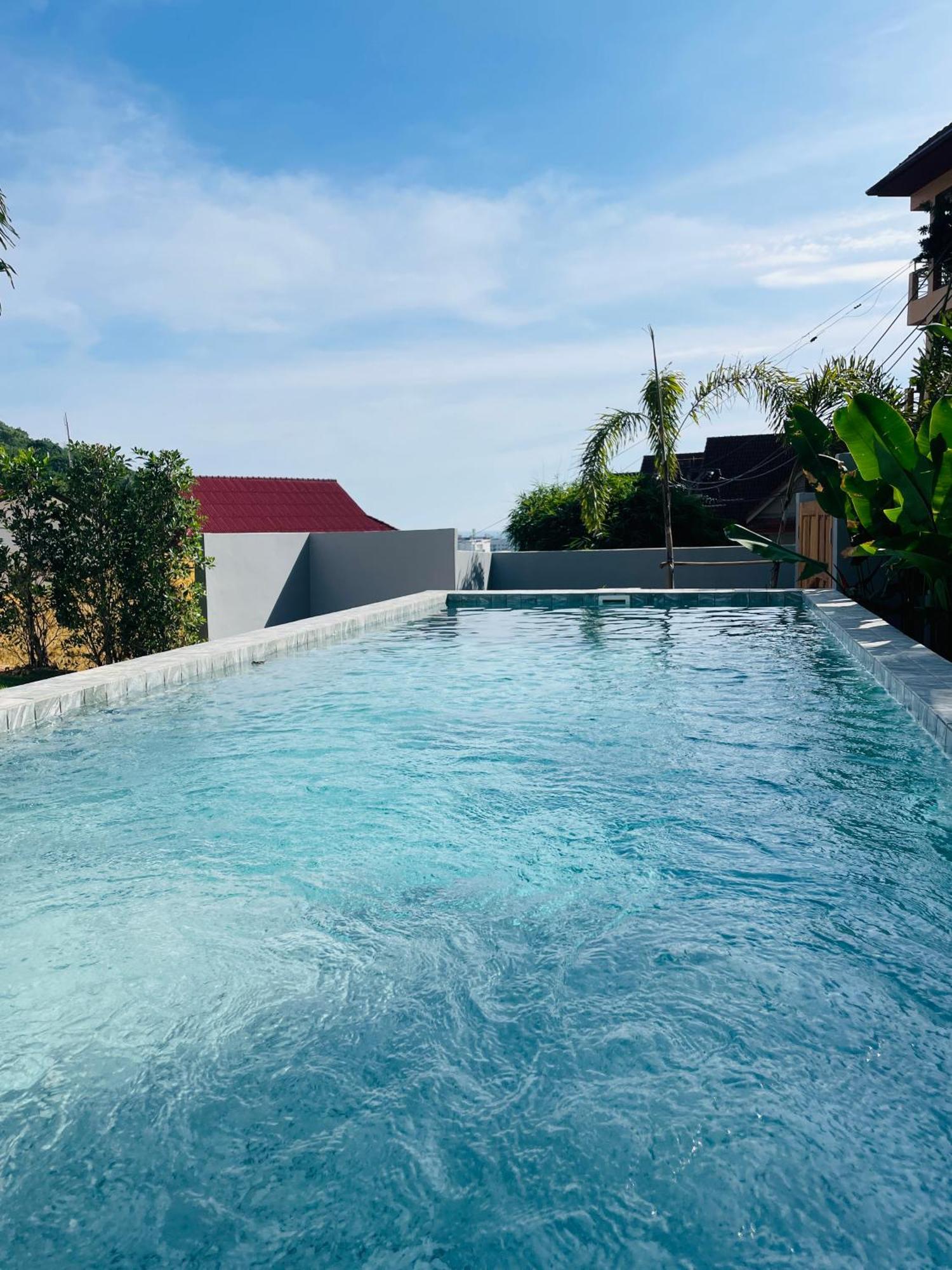 Baan Saint-Tropez Seaview Villas Kata Beach 外观 照片