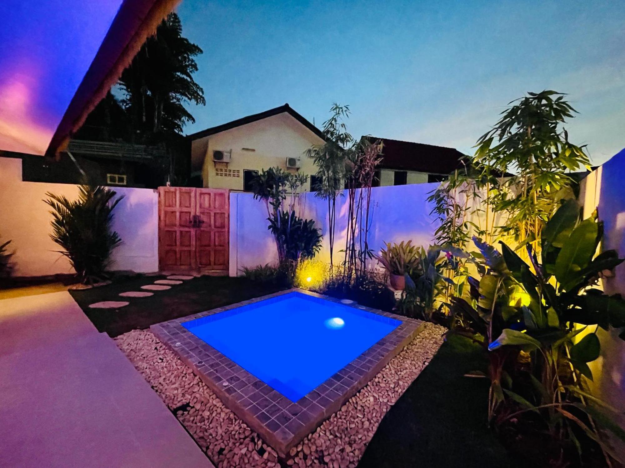 Baan Saint-Tropez Seaview Villas Kata Beach 外观 照片